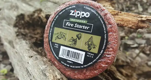 Zippo Fire Starter din lemn de cedru si ceara [2]