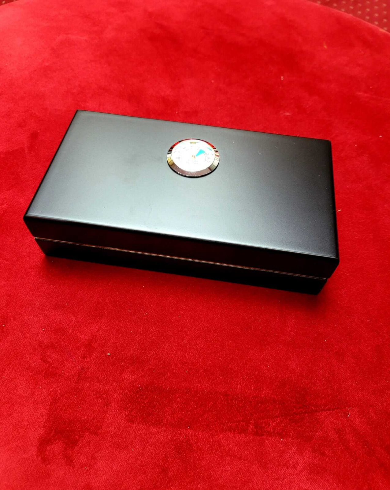 Black Gift Cigar Set with Humidor and Lighter in Customized Box