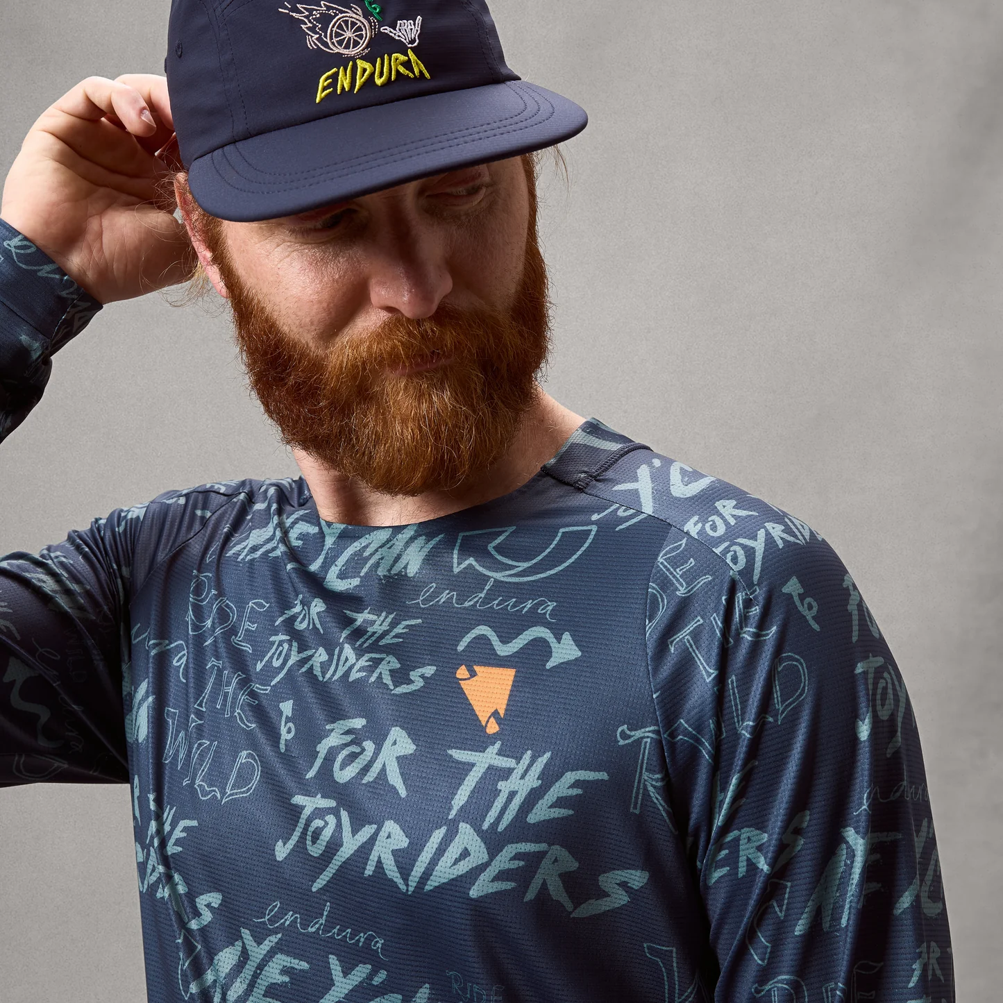 Bluza pentru barbati ENDURA SINGLETRACK L/S PRINT - CARBON GREY [4]