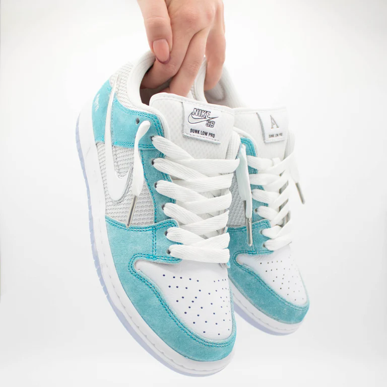 Sireturi Mr. Lacy FLATTIES METAL TIPS White/Silver 130CM [4]