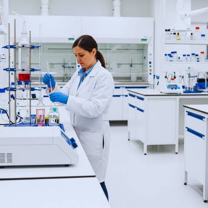 Îmbrăcăminte ANTI-CONTAMINARE