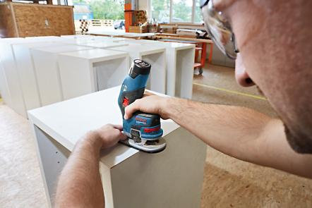 BOSCH PRO GKF 12V-8, Mașină de frezat muchii cu acumulator, 12,0 V [6]
