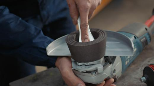 BOSCH PRO Metal, Piatră-oală de șlefuit conică, pentru șlefuire umedă, polizoare unghiulare mari, alezaj 22,23 mm, granulație 16-36 [3]