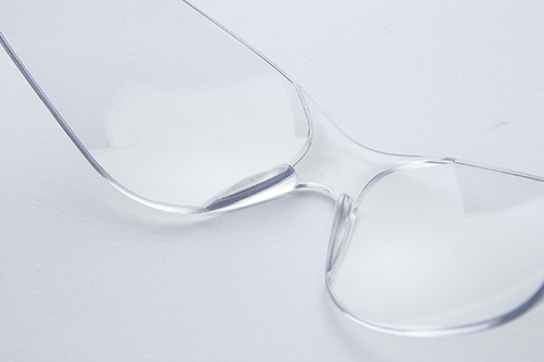 COVERGUARD PHI, ochelari de protecție din policarbonat, lentilă incoloră sau fumurie, tratament anti-zgâriere (K), design sportiv cu punte nazală anti-alunecare [3]