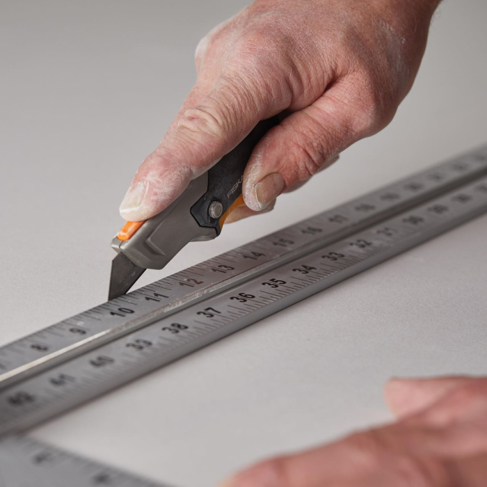 FISKARS CARBONMAX, Cuțit utilitar cu lamă trapezoidală, 182 mm [6]