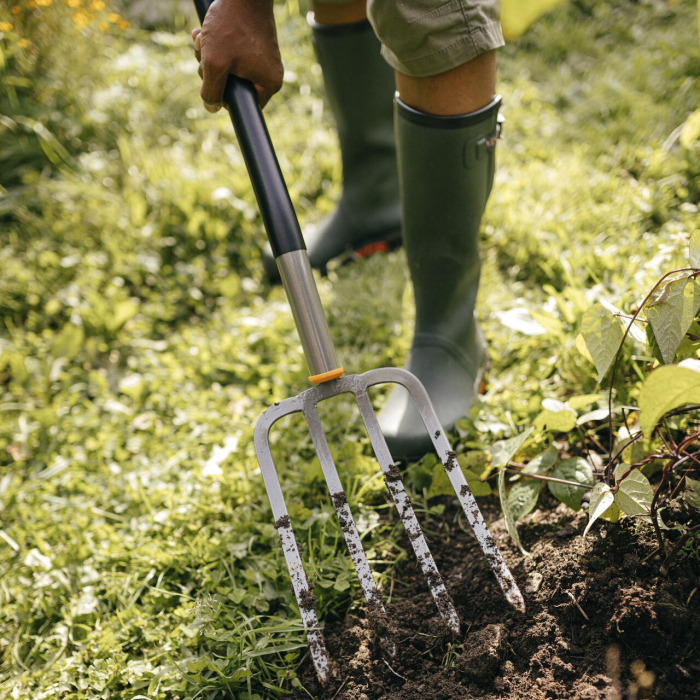 FISKARS ERGONOMIC, Furcă de grădină cu dinți forjați [4]