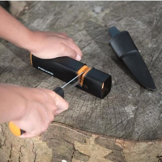 FISKARS K40, Cuțit utilitar cu lamă din inox și teacă, 225 mm [2]
