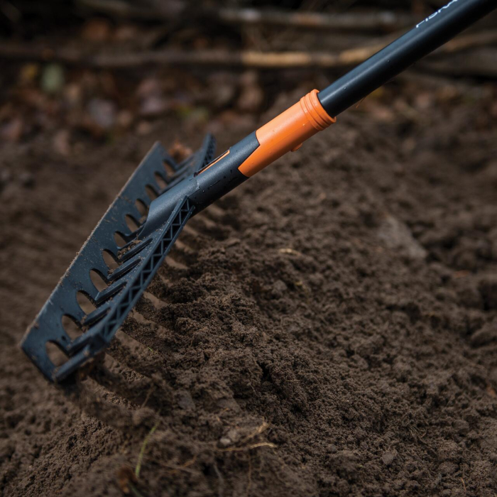FISKARS SOLID, Coadă pentru greble și mături, 1575 mm [2]