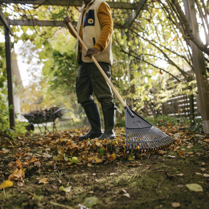 FISKARS SOLID, Greblă pentru frunze cu coadă din lemn, 430 mm [3]