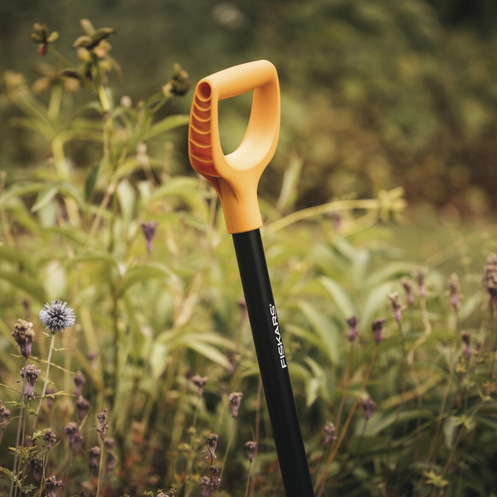 FISKARS SOLID, Lopată metalică cu mâner în formă de D [5]