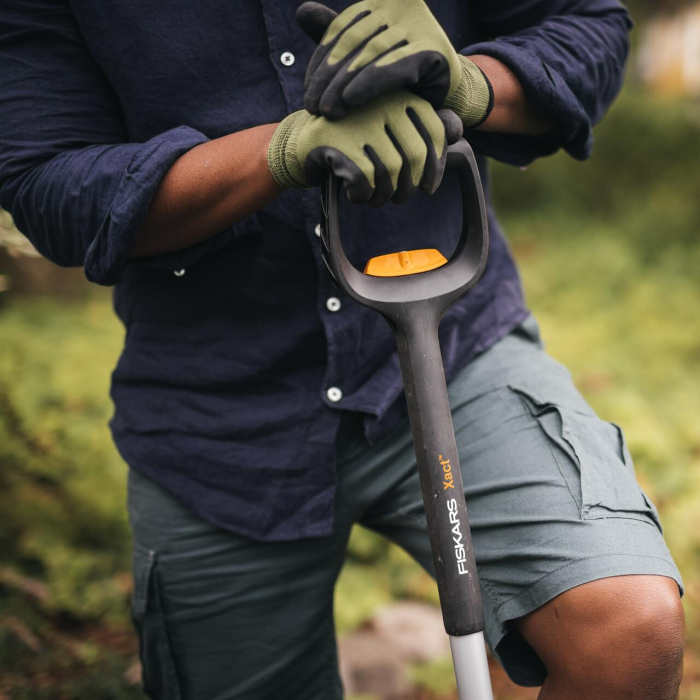 FISKARS XACT, Cazma ascuțită cu coadă telescopică [5]