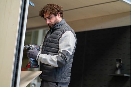 KABA, Vestă termoizolată din poliester 65 g/mp, căptușeală termică 160 g/mp [5]