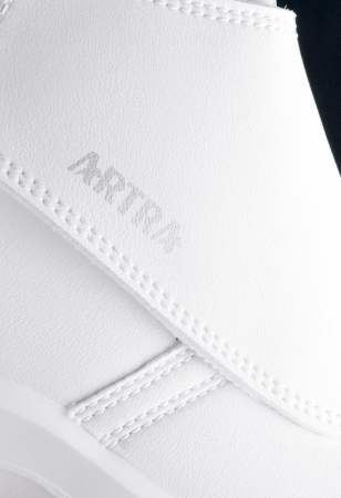 ARAFUR  944 1010 O2 FO SRC, Bocanci de lucru din microfibra hidrofobizata si fete hidrofobizate, talpa SRC si FO [1]