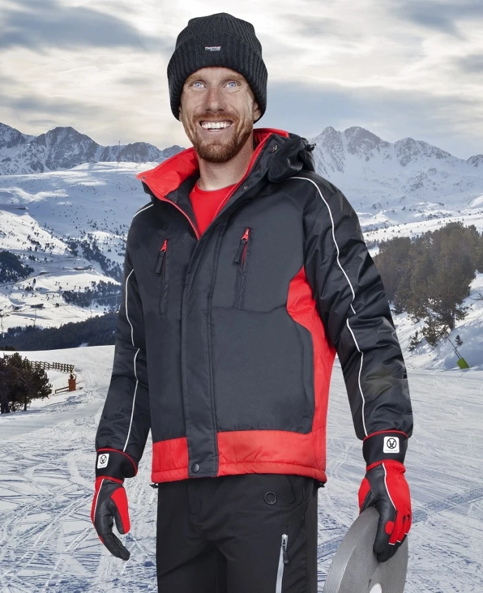 ARPAD, Jachetă de iarnă din poliester cu strat PVC, glugă detașabilă, căptușeală termică fleece 180 g/mp [1]