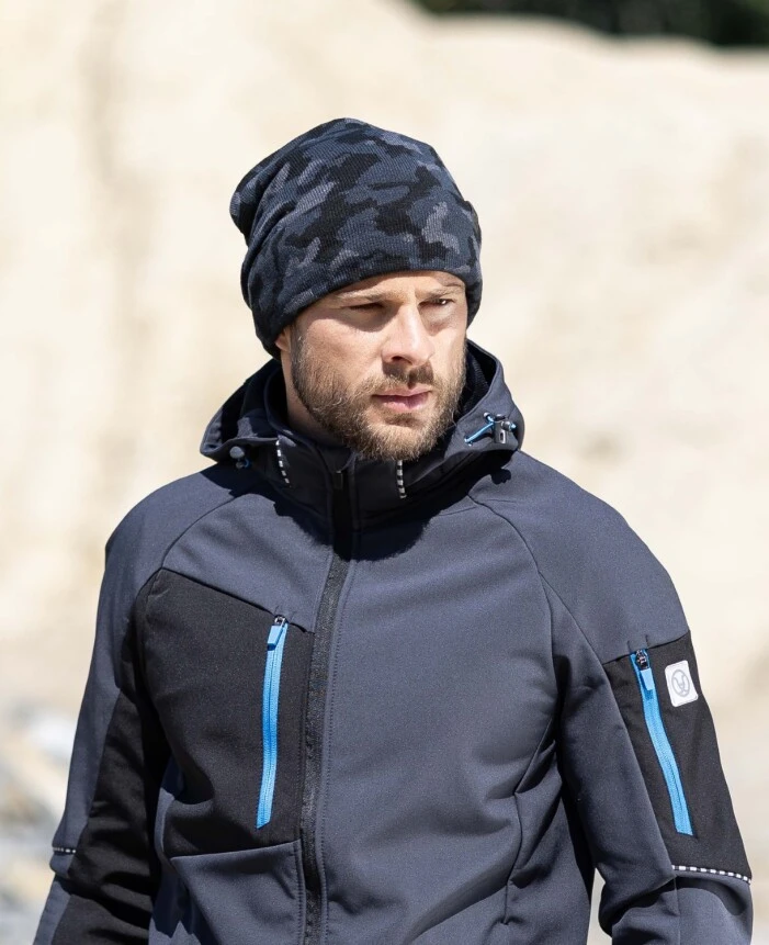 BARRDY, Fes de iarnă cu manșetă răsfrântă din poliester, cu imprimeu camuflaj [1]