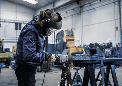 BOSCH PRO Metal, Piatră-oală de șlefuit conică, pentru șlefuire umedă, polizoare unghiulare mari, alezaj 22,23 mm, granulație 16-36 [4]