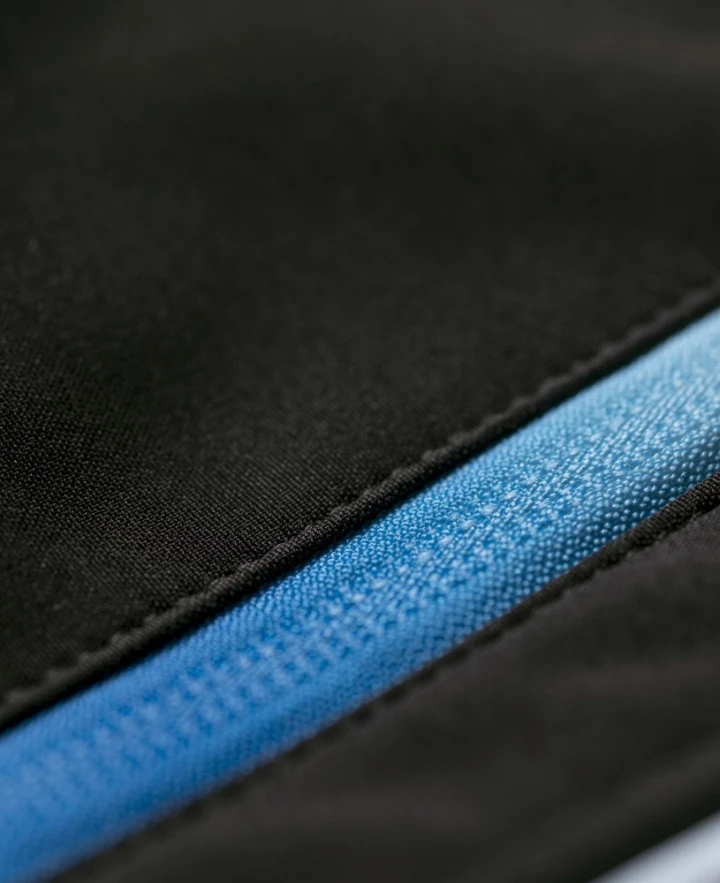 CREATRON, Jachetă softshell de damă SLIM FIT cu glugă detașabilă din poliester ElasticTech și membrană TPU [3]