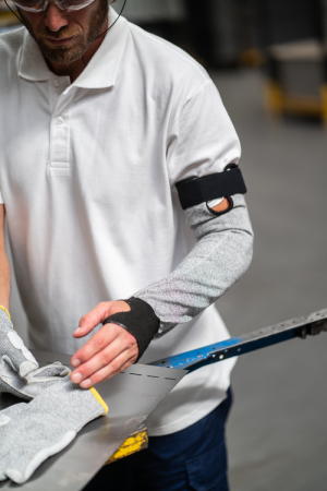 EUROCUT SLEEVE, Mânecuțe [cotiere] de protecție din multi-fibre (HPPE, poliamidă, elastan), lungime 45 cm și 60 cm [4]