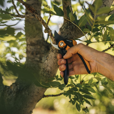 FISKARS PLUS SMARTFIT P541, Foarfecă de grădină cu tăiere pas cu pas [3]