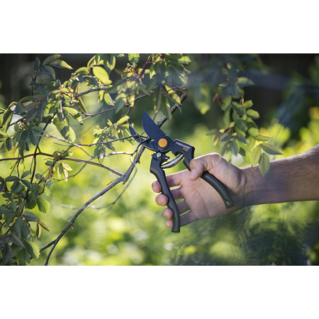 FISKARS PRO P90, Foarfecă de grădină cu tăiere prin forfecare, 230 mm [3]