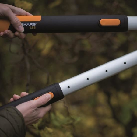 FISKARS SMARTFIT L86, Foarfecă telescopică pentru ramuri groase cu tăiere pas cu pas, 665-915 mm [1]