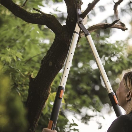FISKARS SMARTFIT L86, Foarfecă telescopică pentru ramuri groase cu tăiere pas cu pas, 665-915 mm [2]