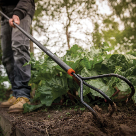 FISKARS SOLID, Cultivator cu coadă din aluminiu, 1670 mm [3]