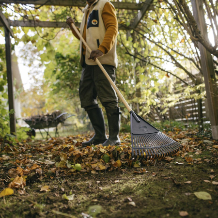 FISKARS SOLID, Greblă pentru frunze cu coadă din lemn, 430 mm [2]