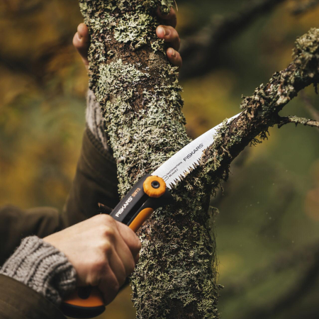FISKARS XTRACT, Fierăstrău de grădină cu lamă retractabilă [2]