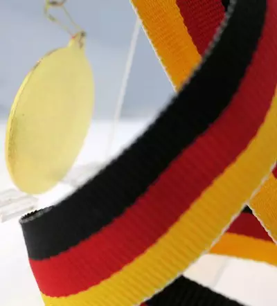 Snur Medalie Negru / Rosu / Galben [2]
