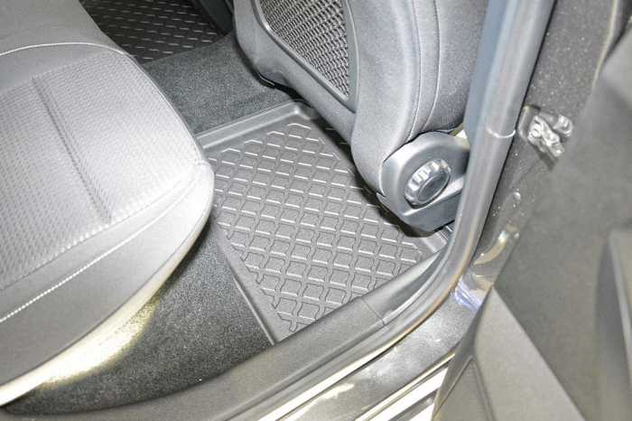 Covorase tip tavita Ford Focus IV, caroserie Sedan, fabricatie 09.2018 - prezent #1 [11]