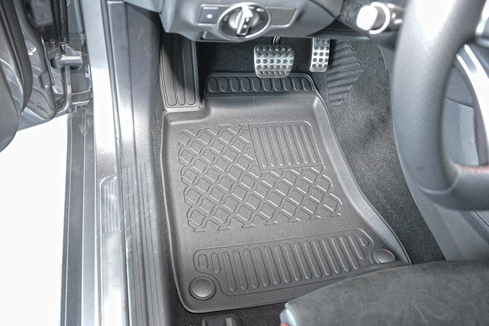 Covorase tip tavita Mercedes CLA I, caroserie Coupe, fabricatie 03.2013 - 03.2019 #1 [7]