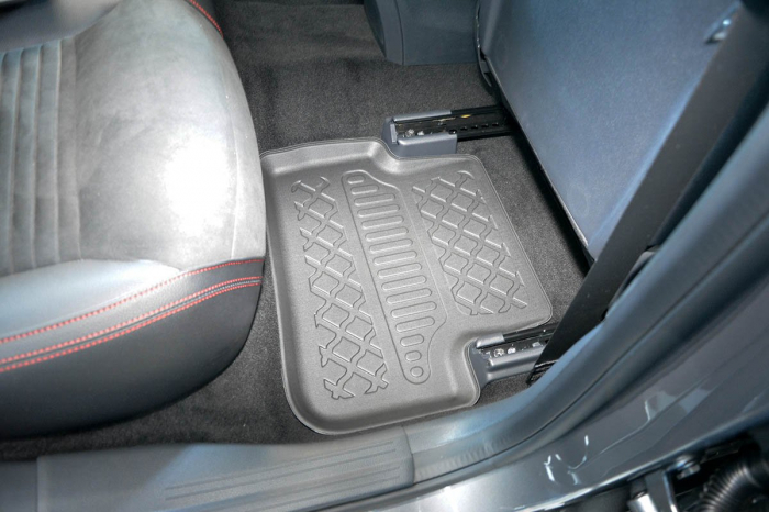 Covorase tip tavita Mercedes CLA I, caroserie Coupe, fabricatie 03.2013 - 03.2019 #1 [11]