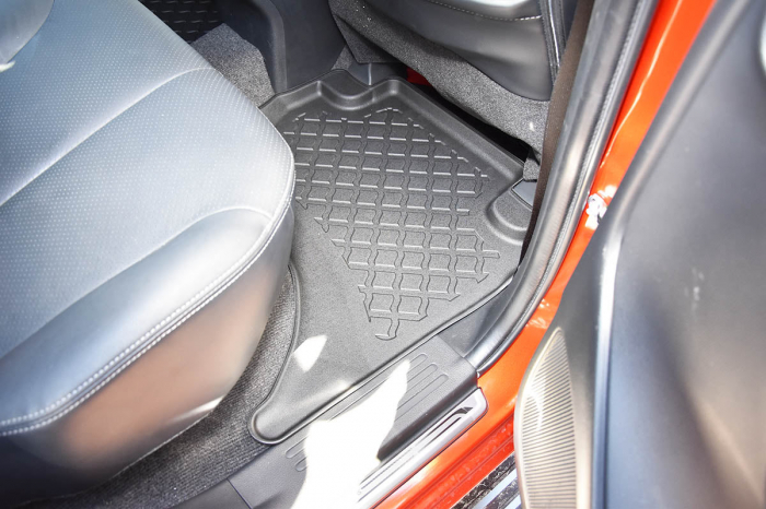 Covorase tip tavita Mitsubishi L200, caroserie Pick-up, fabricatie 06.2015 - prezent #1 [10]
