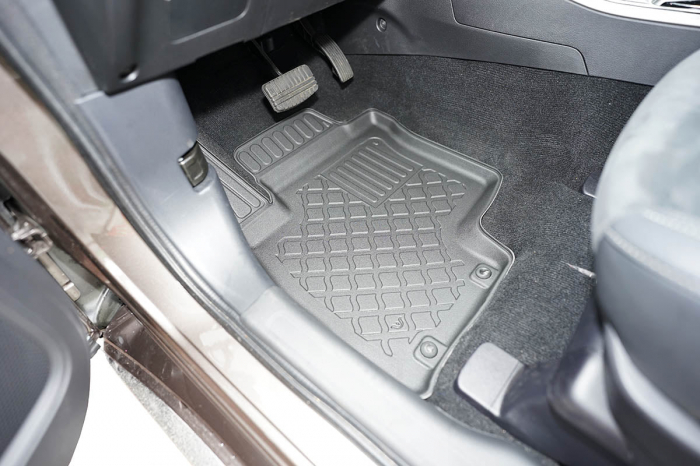 Covorase tip tavita Mitsubishi Outlander III PHEV, caroserie SUV, fabricatie 2020 - prezent, Facelift #1 [6]