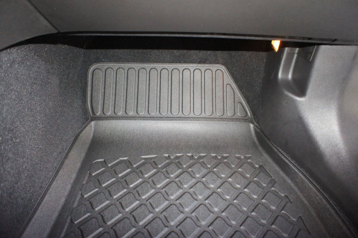 Covorase tip tavita Opel Insignia A, caroserie Combi, fabricatie 01.2009 - 08.2017 #1 [9]