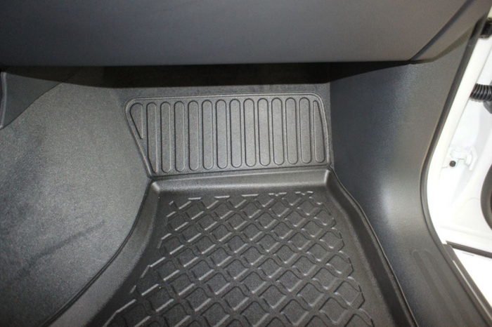 Covorase tip tavita Porsche Macan, caroserie SUV, fabricatie 03.2014 - prezent #1 [9]