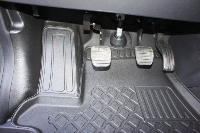 Covorase tip tavita Renault Trafic III, caroserie Van, fabricatie 09.2014 - prezent #1 [7]