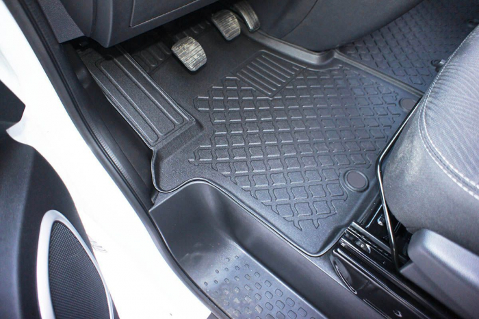 Covorase tip tavita Renault Trafic III, caroserie Van, fabricatie 09.2014 - prezent #1 [6]