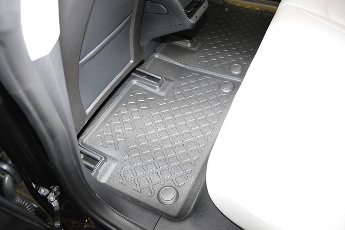 Covorase tip tavita Tesla Model 3, caroserie Sedan, fabricatie 07.2017 - prezent #1 [8]