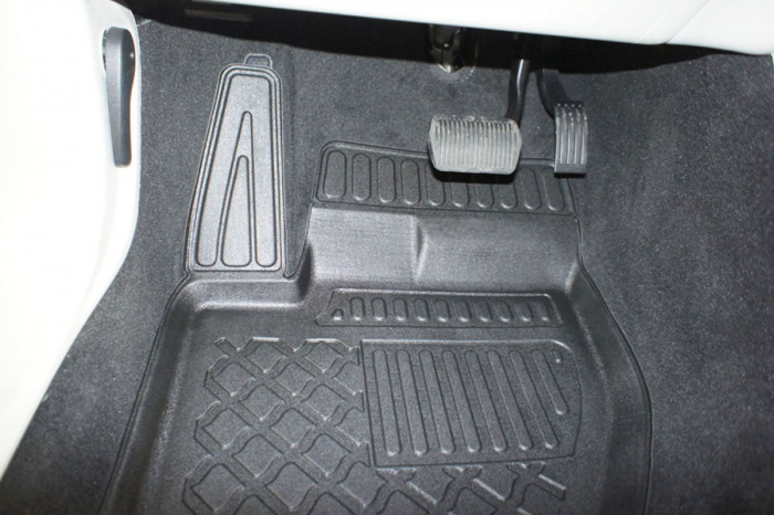 Covorase tip tavita Volvo V40 II, caroserie Hatchback, fabricatie 07.2012 - prezent #1 [7]