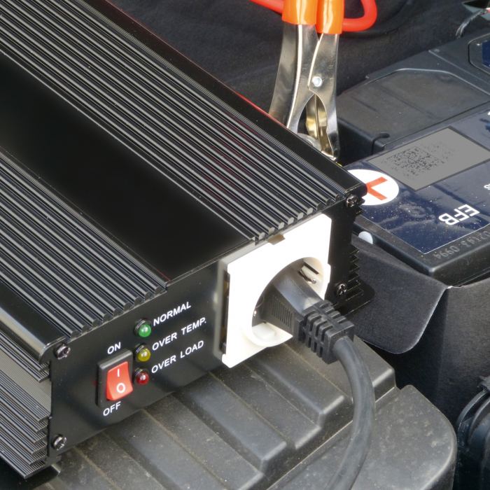 Invertor curent de la 12V la 220V 600W Carpoint [10]