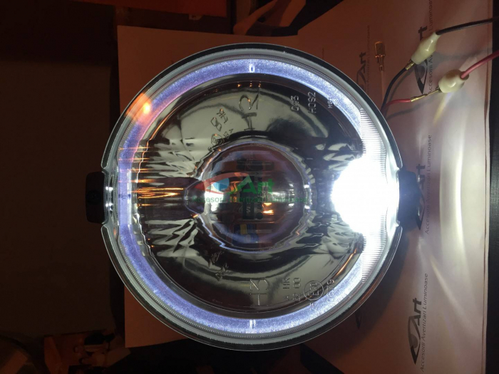 Proiector rotund TIR halogen cu pozitie \"angel eyes\" 24V [4]