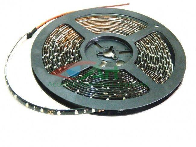 Rola banda LED 12V Rosie Rezistenta la apa 5 M [2]