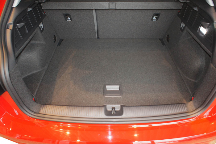 Tavita de portbagaj Audi Q2, caroserie SUV, fabricatie 10.2016 - prezent, portbagaj superior #3 [11]