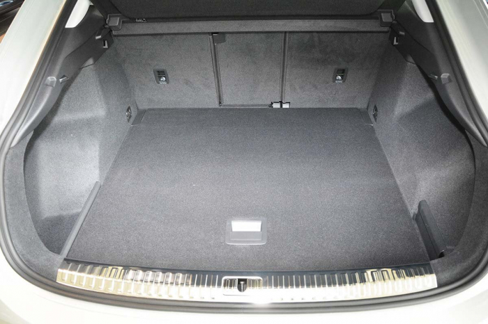Tavita de portbagaj Audi Q3 II PHEV, caroserie SUV, fabricatie 01.2021 - prezent, portbagaj superior #2 [10]