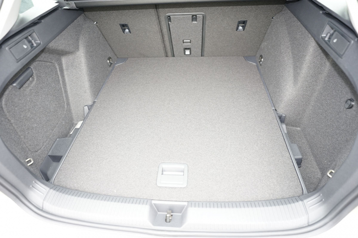 Tavita de portbagaj Volkswagen Golf 8, caroserie Combi, fabricatie 11.2020 - prezent, portbagaj superior #1 [10]