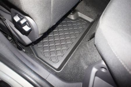 Covorase tip tavita Ford Focus III, caroserie Sedan, fabricatie 03.2011 - 08.2018 #1 [10]