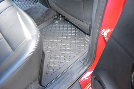 Covorase tip tavita Toyota Hilux, caroserie Pick-up, fabricatie 09.2016 - prezent #1 [10]