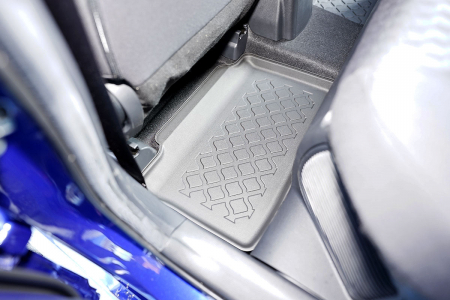 Covorase tip tavita Toyota Yaris IV, caroserie Hatchback, fabricatie 09.2020 - prezent #1 [8]
